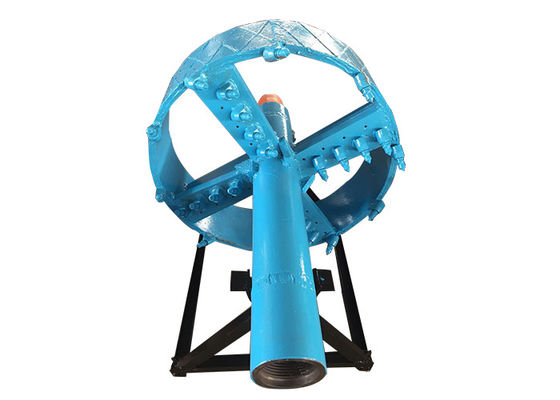 API ১৬৮মিমি OD। কালো খাঁজযুক্ত কার্বাইড ইস্পাত ফ্লাই কাটার রিমার ১৮০০মিমি